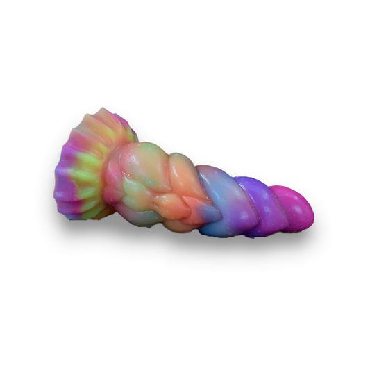 Glowing Wyrmwind Dildo